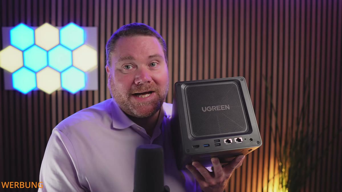 Rückseite mit 2× 10-Gigabit-Ethernet, HDMI und USB.